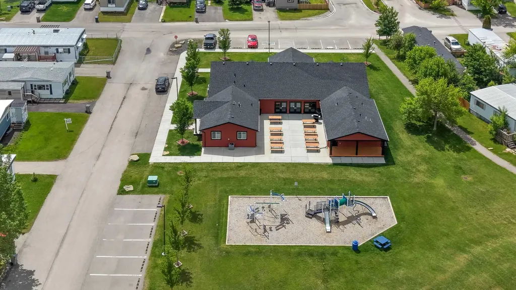 6220 17 Avenue SE Calgary AB T2A 0W6