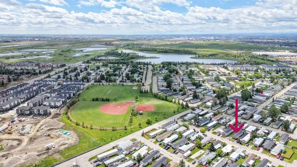 6220 17 Avenue SE Calgary AB T2A 0W6