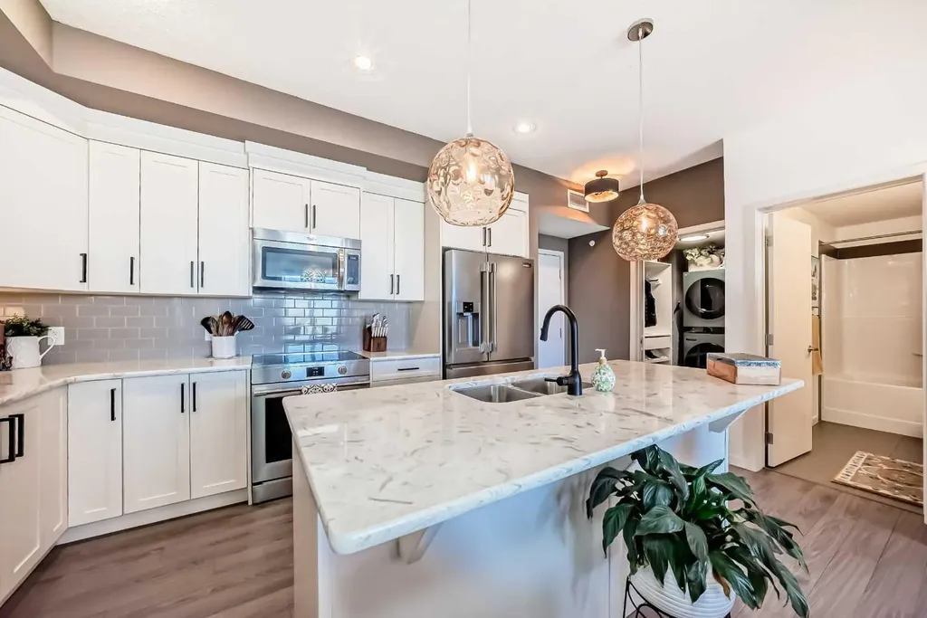 6703 New Brighton Avenue SE Calgary AB T2Z5C8