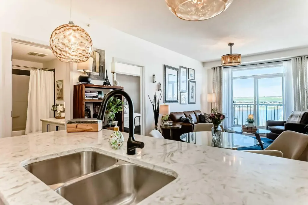 6703 New Brighton Avenue SE Calgary AB T2Z5C8