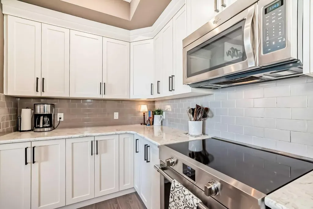 6703 New Brighton Avenue SE Calgary AB T2Z5C8