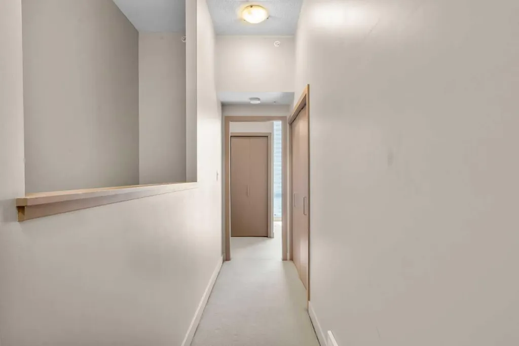 1132 12 Avenue SW Calgary AB T2R 0J7