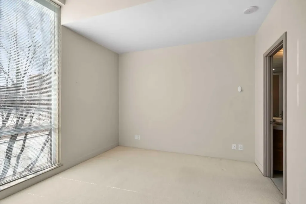 1132 12 Avenue SW Calgary AB T2R 0J7