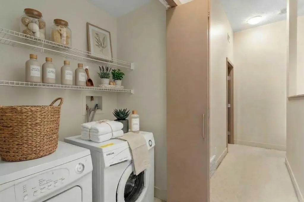 1132 12 Avenue SW Calgary AB T2R 0J7
