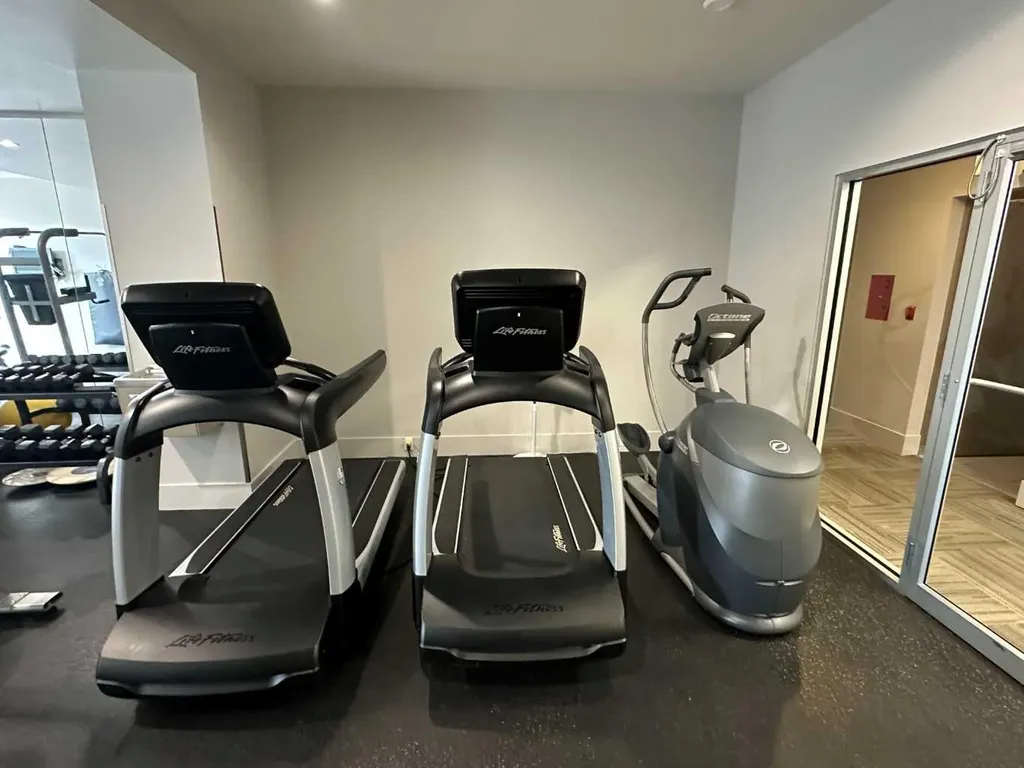 1132 12 Avenue SW Calgary AB T2R 0J7