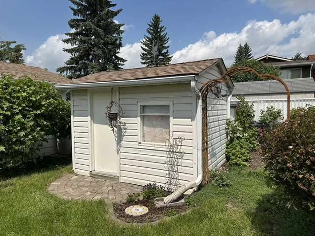 134 Wiltshire Boulevard Red Deer AB T4N 6B6