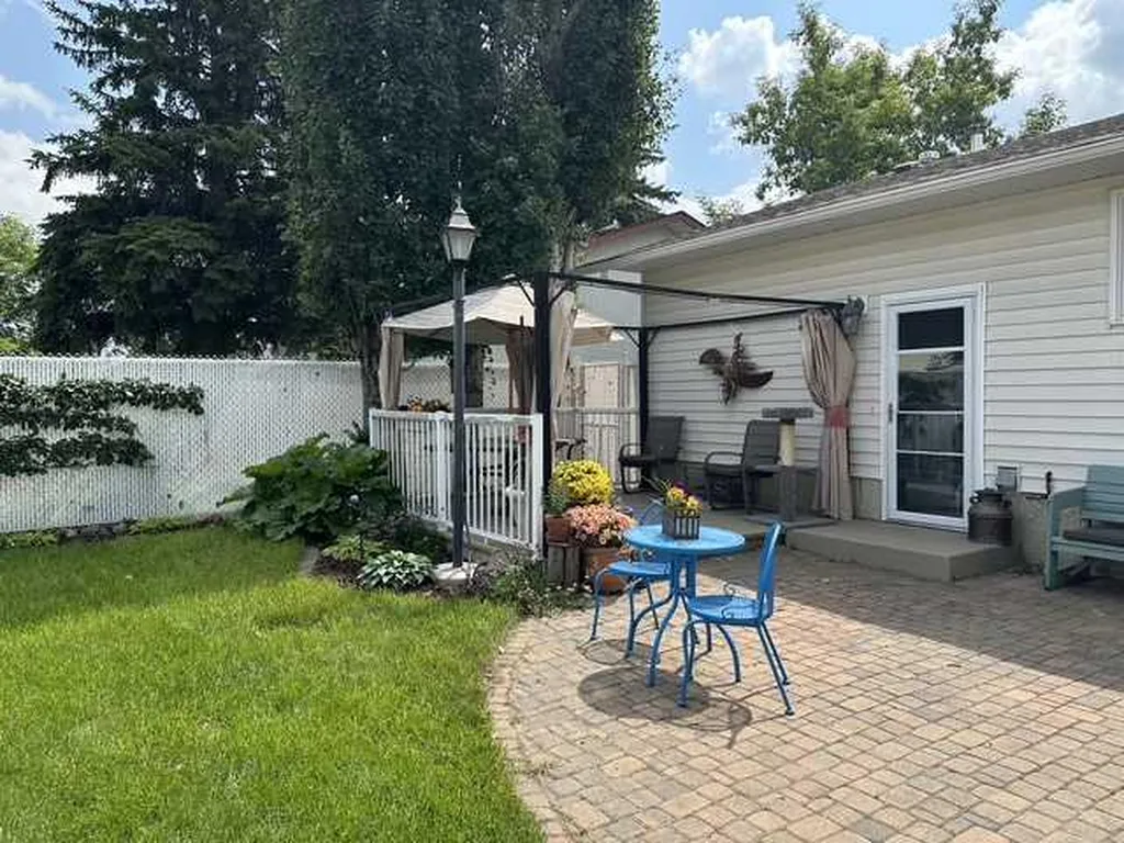 134 Wiltshire Boulevard Red Deer AB T4N 6B6