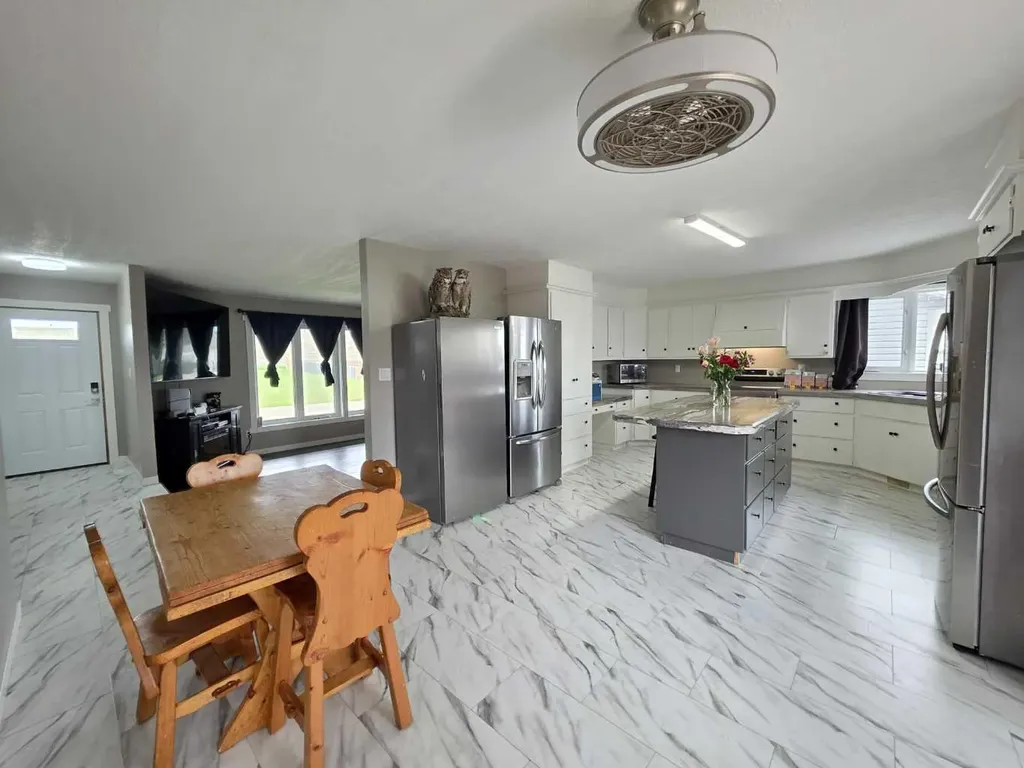 5123 57 Avenue Edgerton AB T0B 0E9