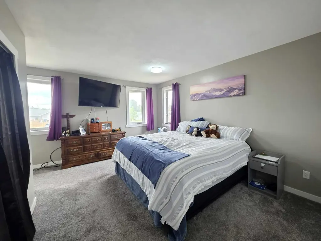 5123 57 Avenue Edgerton AB T0B 0E9