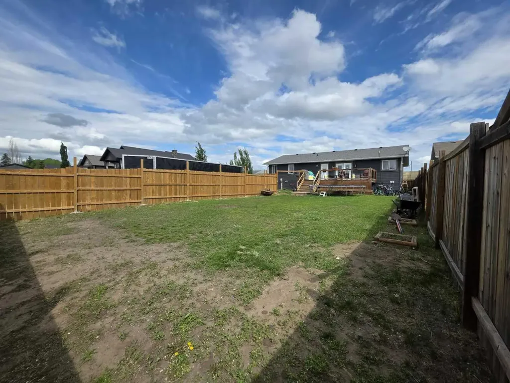 5123 57 Avenue Edgerton AB T0B 0E9