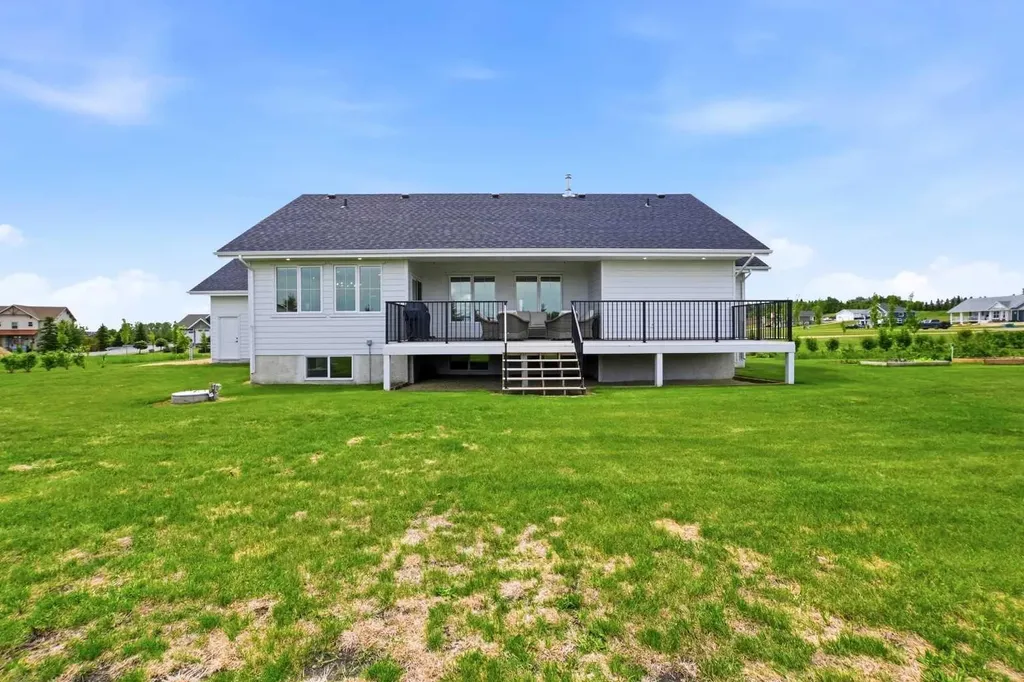 #38 431003 Range Road 260 Rural Ponoka County AB T4J 1R5