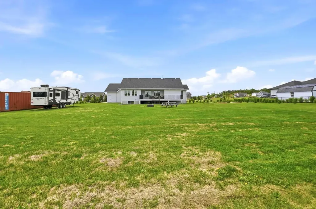 #38 431003 Range Road 260 Rural Ponoka County AB T4J 1R5