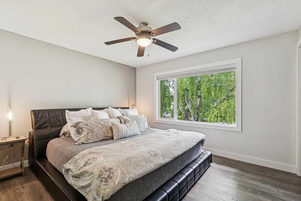 4024 Grove Hill Road SW Calgary AB T3E 4E6