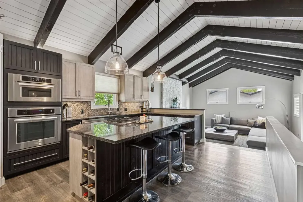 4024 Grove Hill Road SW Calgary AB T3E 4E6