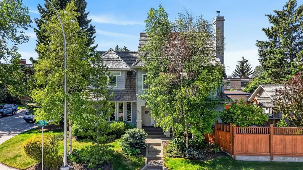 4603 Virginia Drive NW Calgary AB T3A 0N9