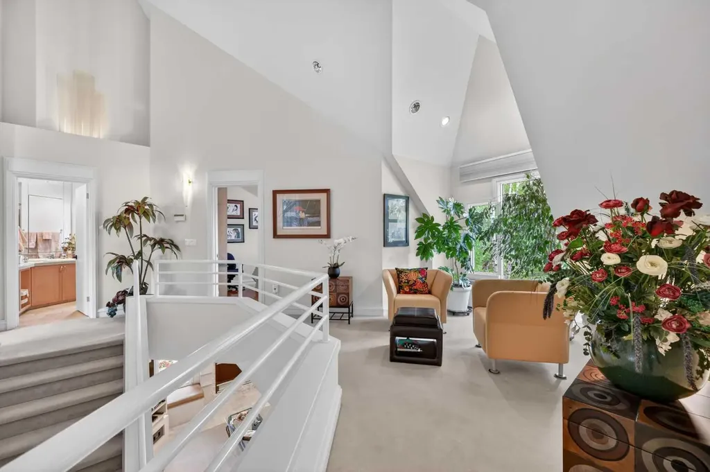 4603 Virginia Drive NW Calgary AB T3A 0N9