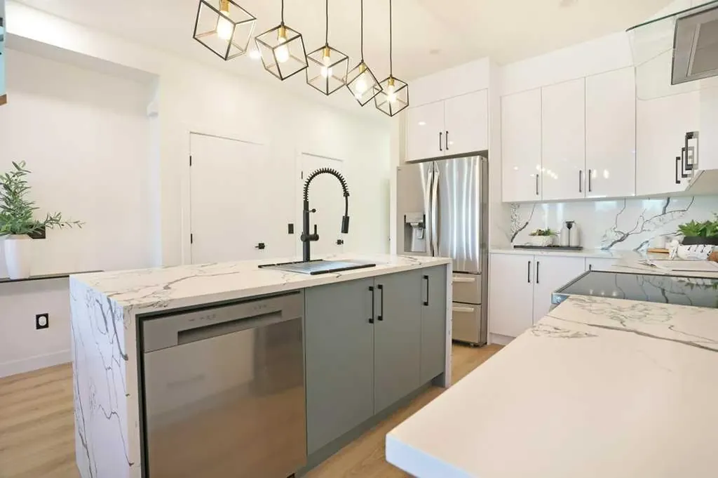 412A Meadowbrook Drive E Brooks AB T1R 1N7