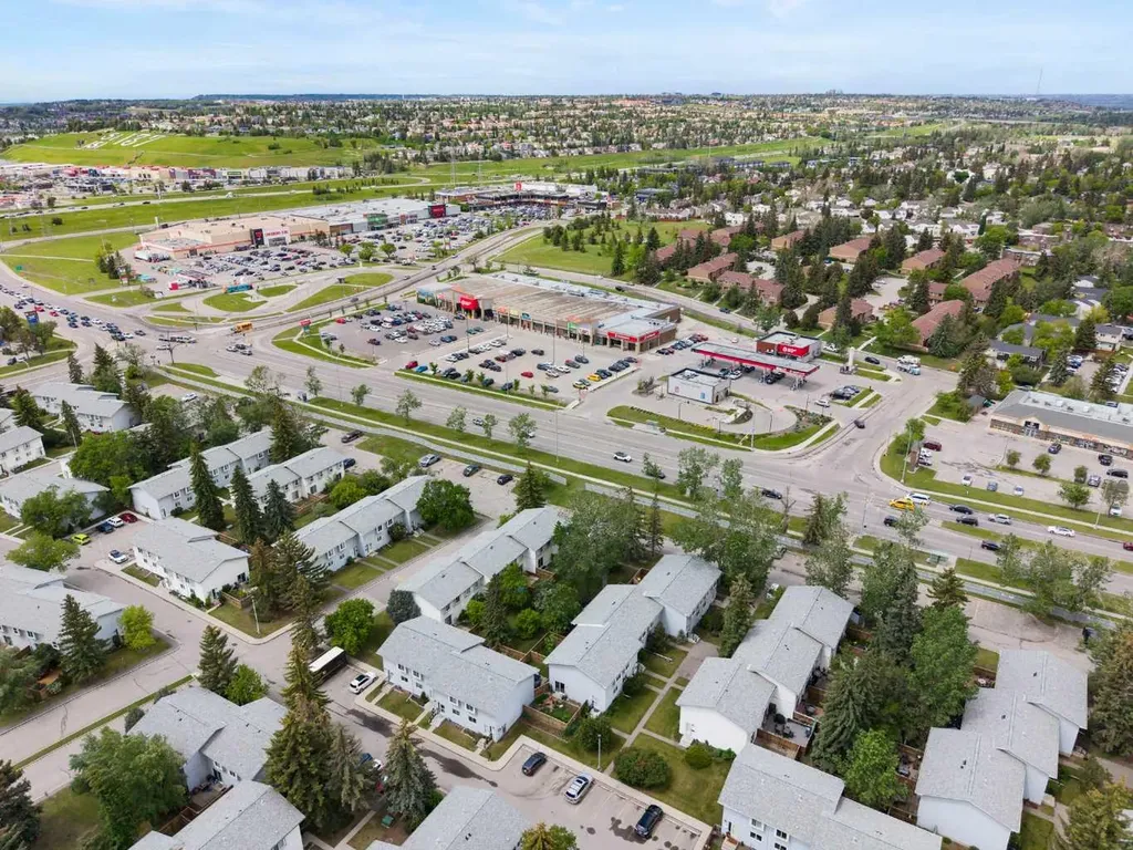 4810 40 Avenue SW Calgary AB T3E 1E5