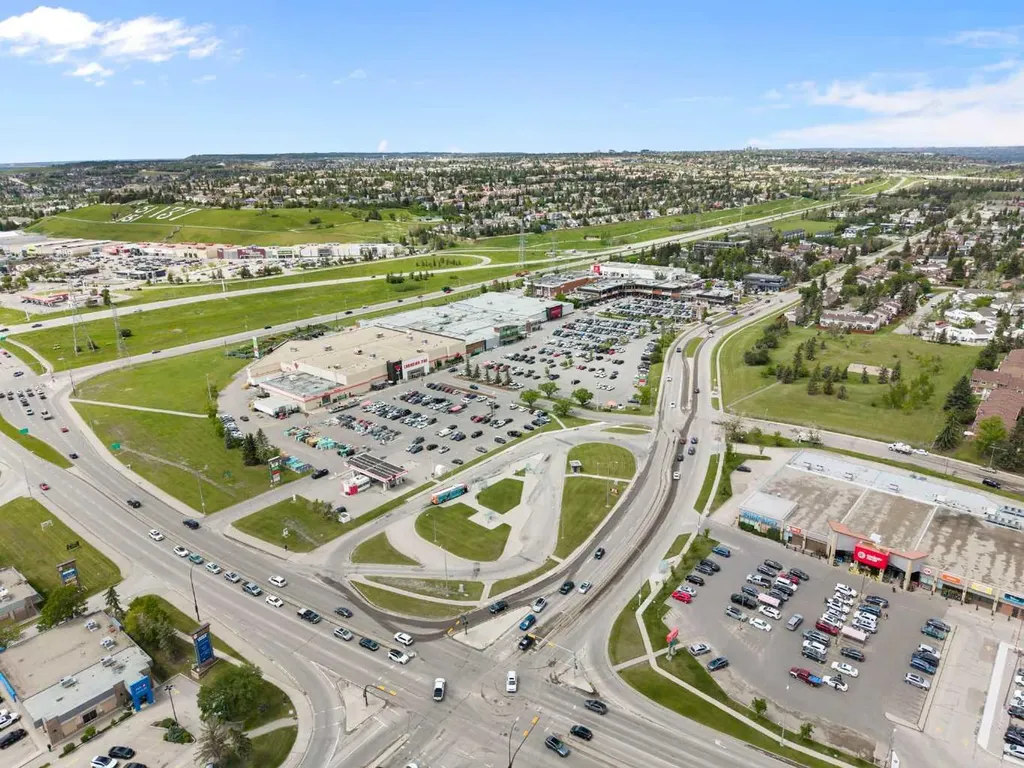4810 40 Avenue SW Calgary AB T3E 1E5