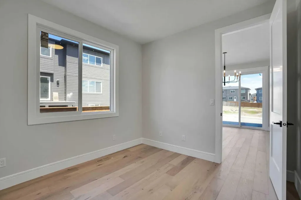 69 Waterford Place Chestermere AB T1X 3B3