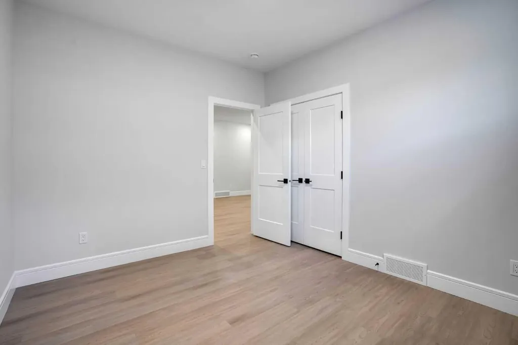 69 Waterford Place Chestermere AB T1X 3B3