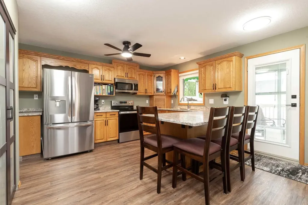 2123 16 Avenue Coaldale AB T1M 1J9