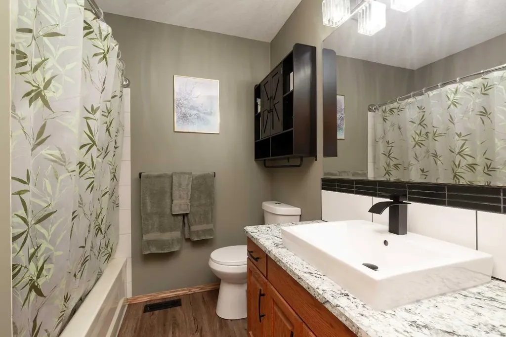 2123 16 Avenue Coaldale AB T1M 1J9