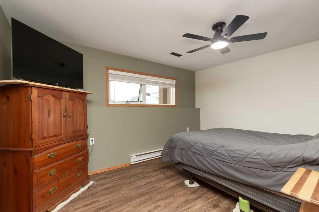 2123 16 Avenue Coaldale AB T1M 1J9