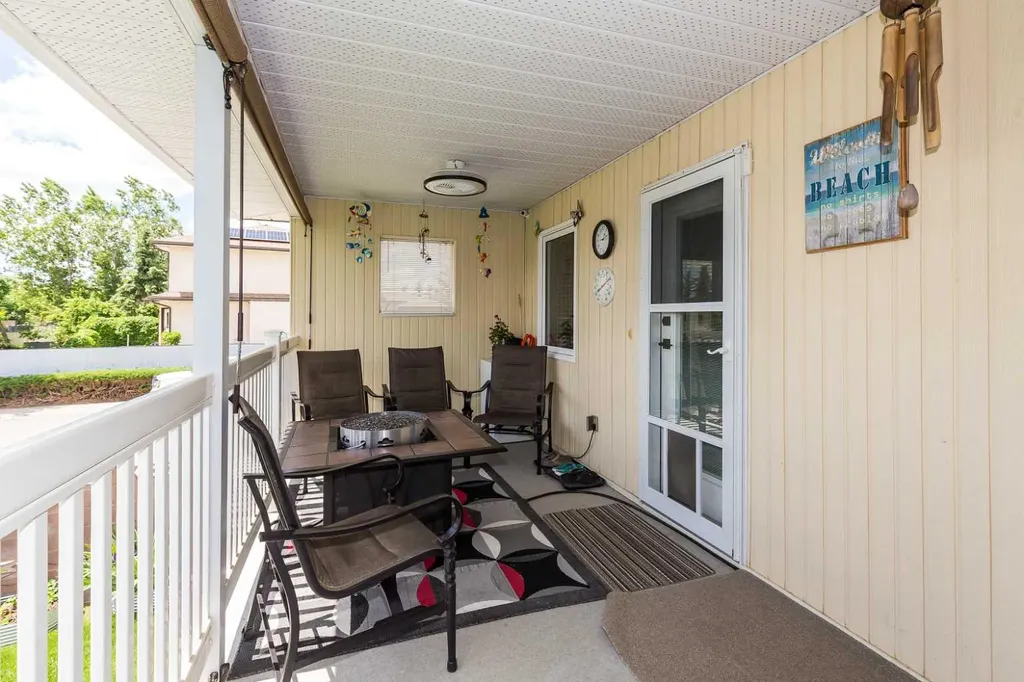 2123 16 Avenue Coaldale AB T1M 1J9