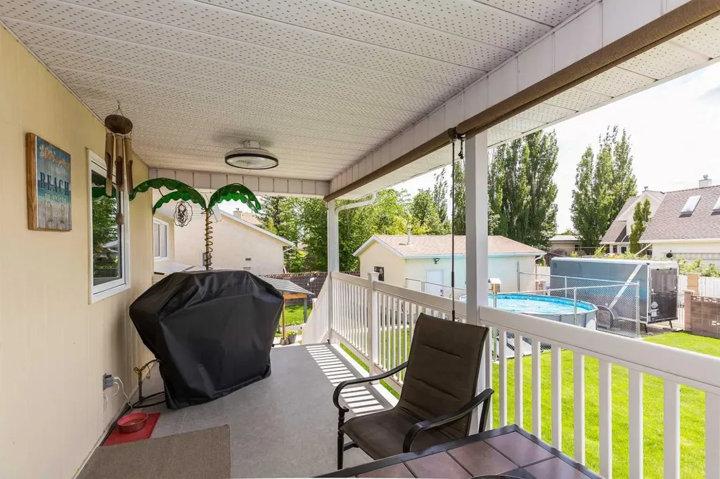 2123 16 Avenue Coaldale AB T1M 1J9
