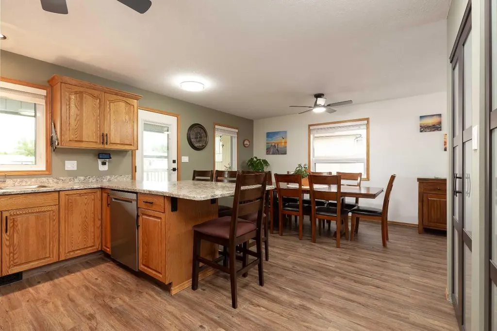 2123 16 Avenue Coaldale AB T1M 1J9