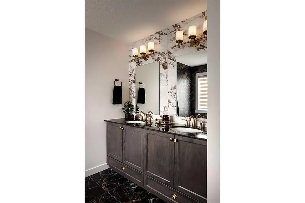 296 Ambledale Drive NW Calgary AB T3P2Z2