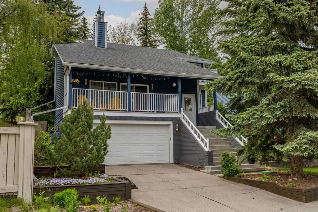 11 Stradwick Way SW Calgary AB T3H 1K1