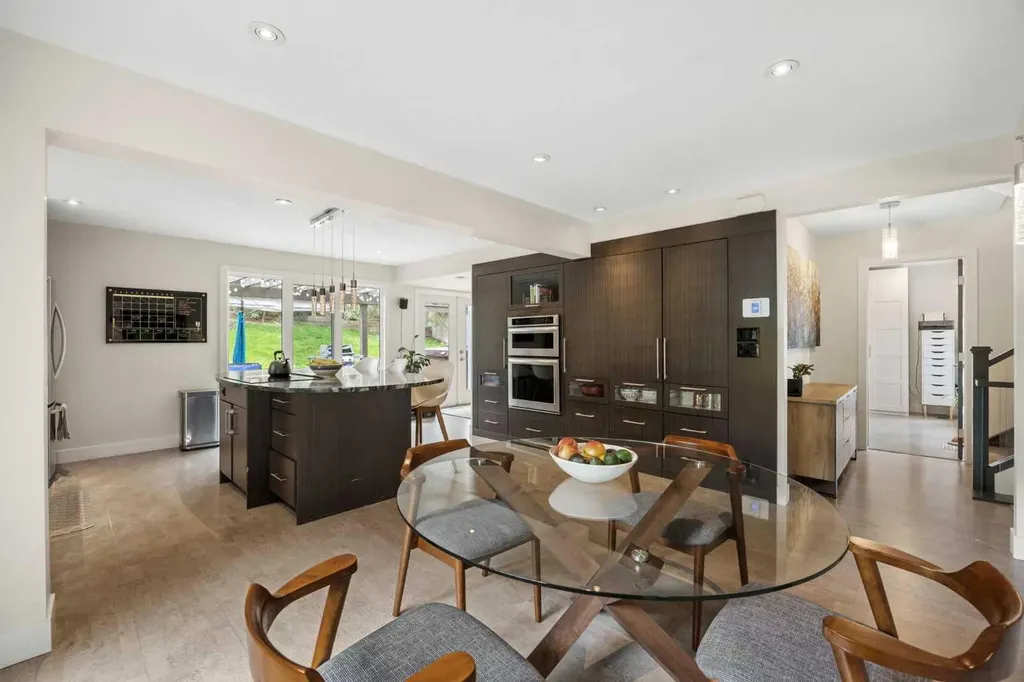 11 Stradwick Way SW Calgary AB T3H 1K1