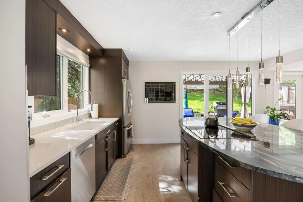 11 Stradwick Way SW Calgary AB T3H 1K1