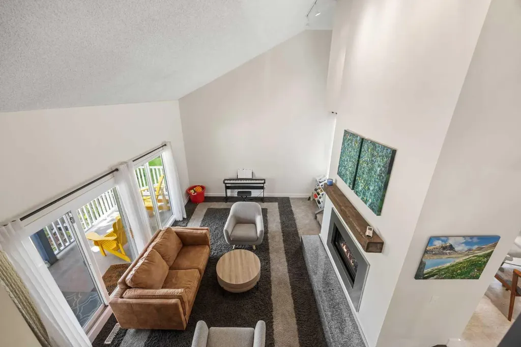 11 Stradwick Way SW Calgary AB T3H 1K1