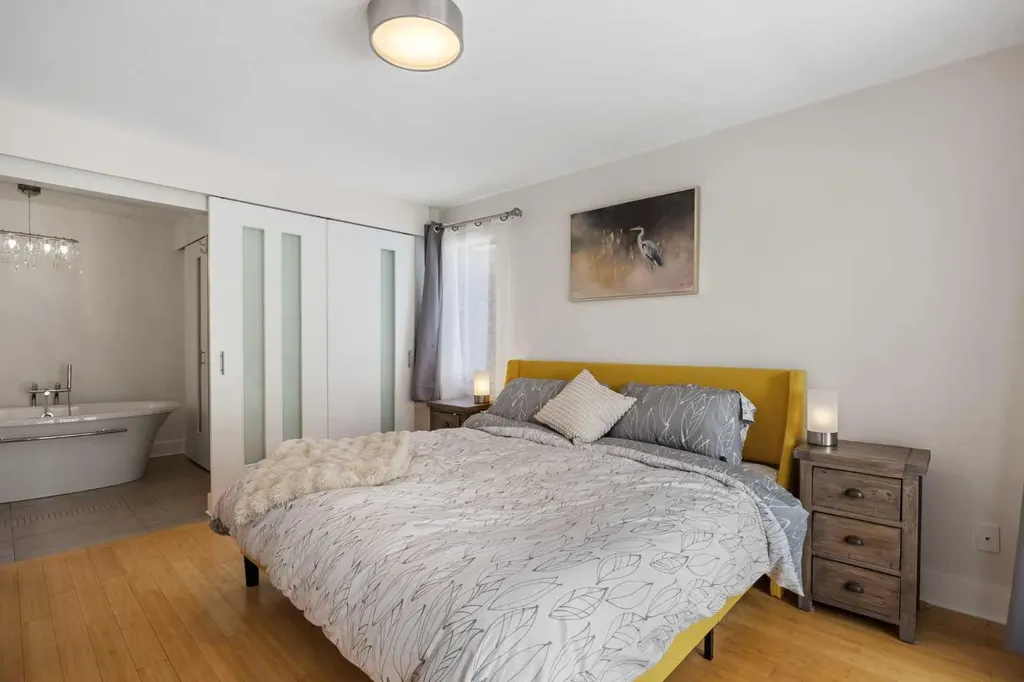 11 Stradwick Way SW Calgary AB T3H 1K1