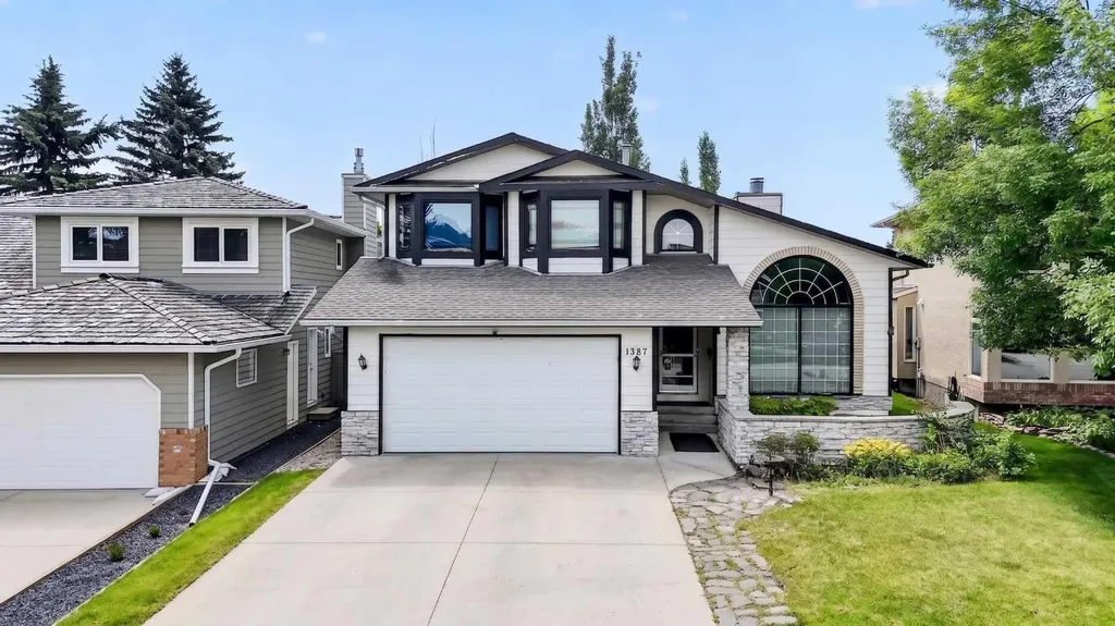 1387 Sunwood Road SE Calgary AB T2X 2L5