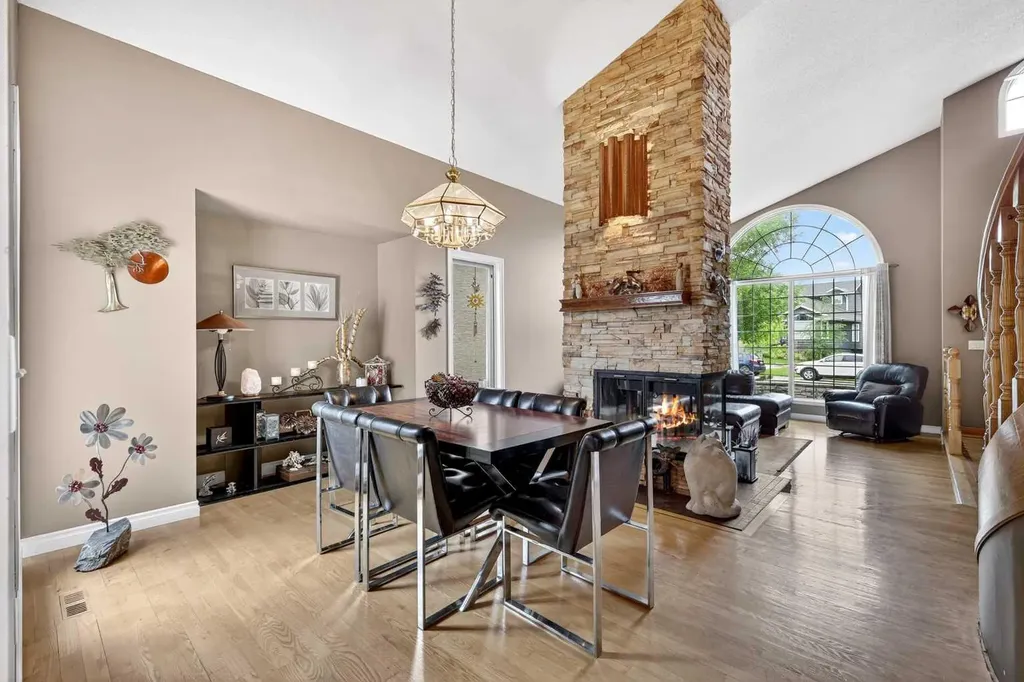 1387 Sunwood Road SE Calgary AB T2X 2L5