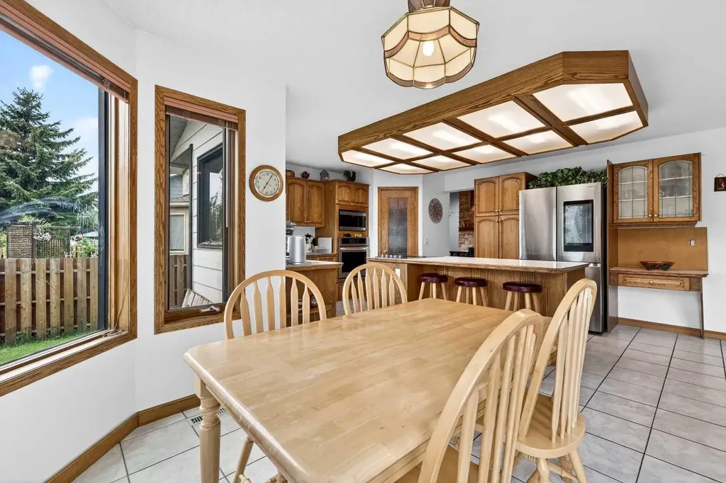 1387 Sunwood Road SE Calgary AB T2X 2L5