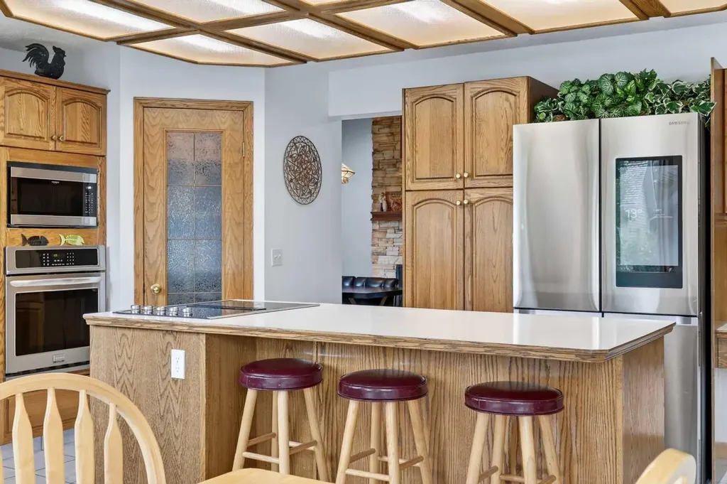 1387 Sunwood Road SE Calgary AB T2X 2L5