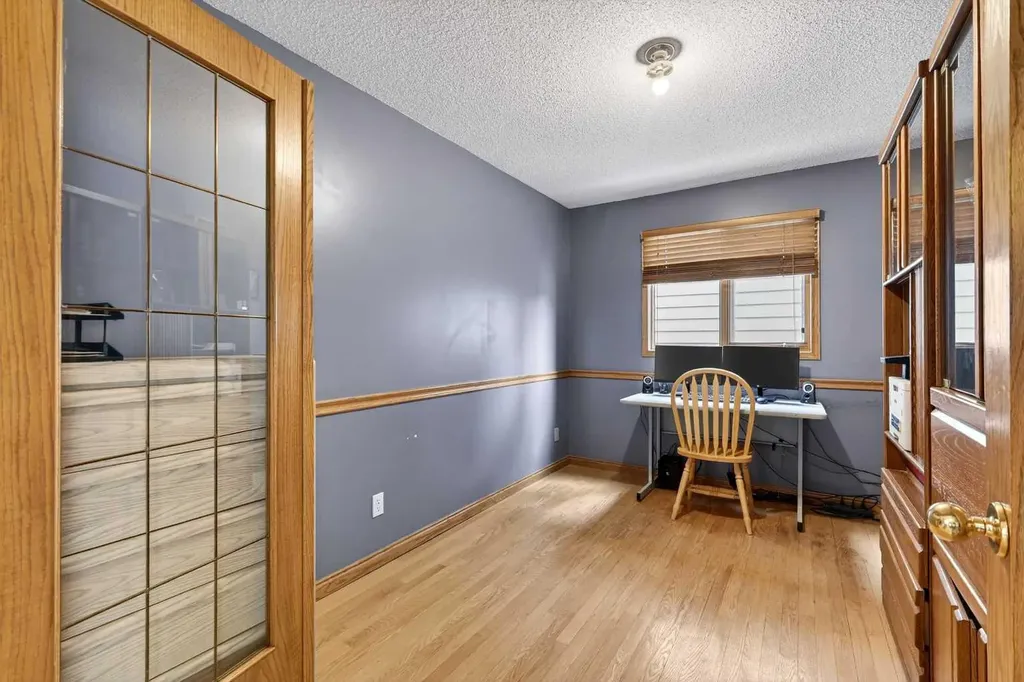 1387 Sunwood Road SE Calgary AB T2X 2L5