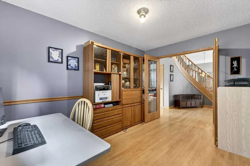 1387 Sunwood Road SE Calgary AB T2X 2L5