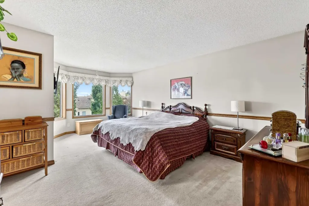 1387 Sunwood Road SE Calgary AB T2X 2L5