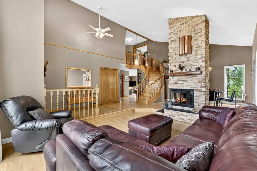 1387 Sunwood Road SE Calgary AB T2X 2L5