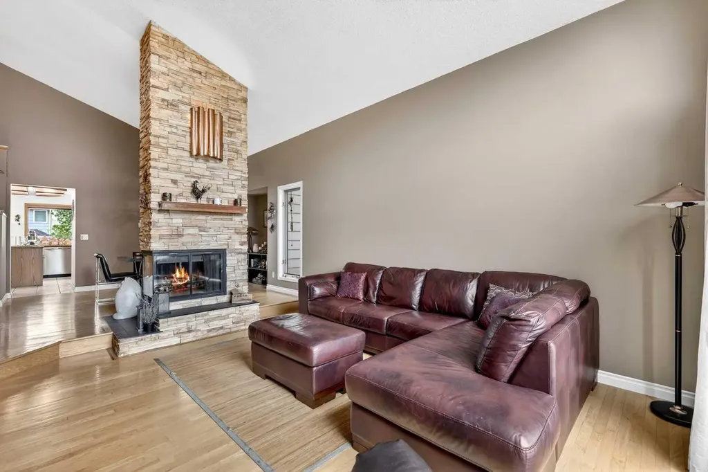 1387 Sunwood Road SE Calgary AB T2X 2L5