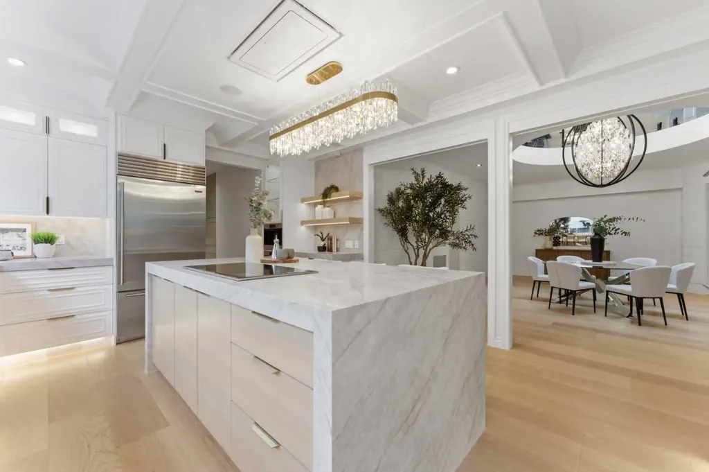 79 Bel-aire Place SW Calgary AB T2V 2C3