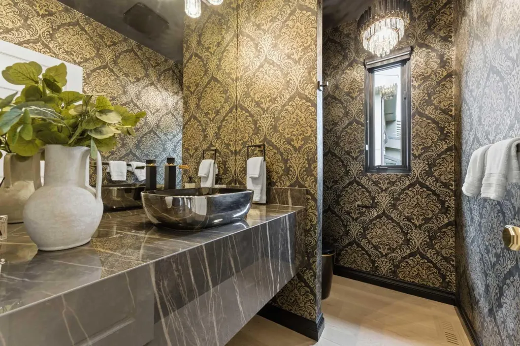 79 Bel-aire Place SW Calgary AB T2V 2C3
