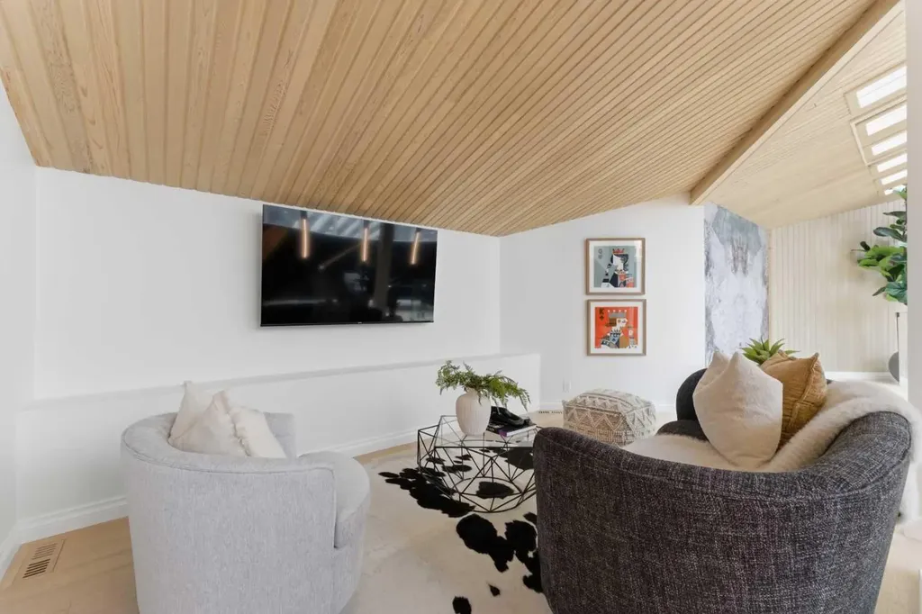 79 Bel-aire Place SW Calgary AB T2V 2C3