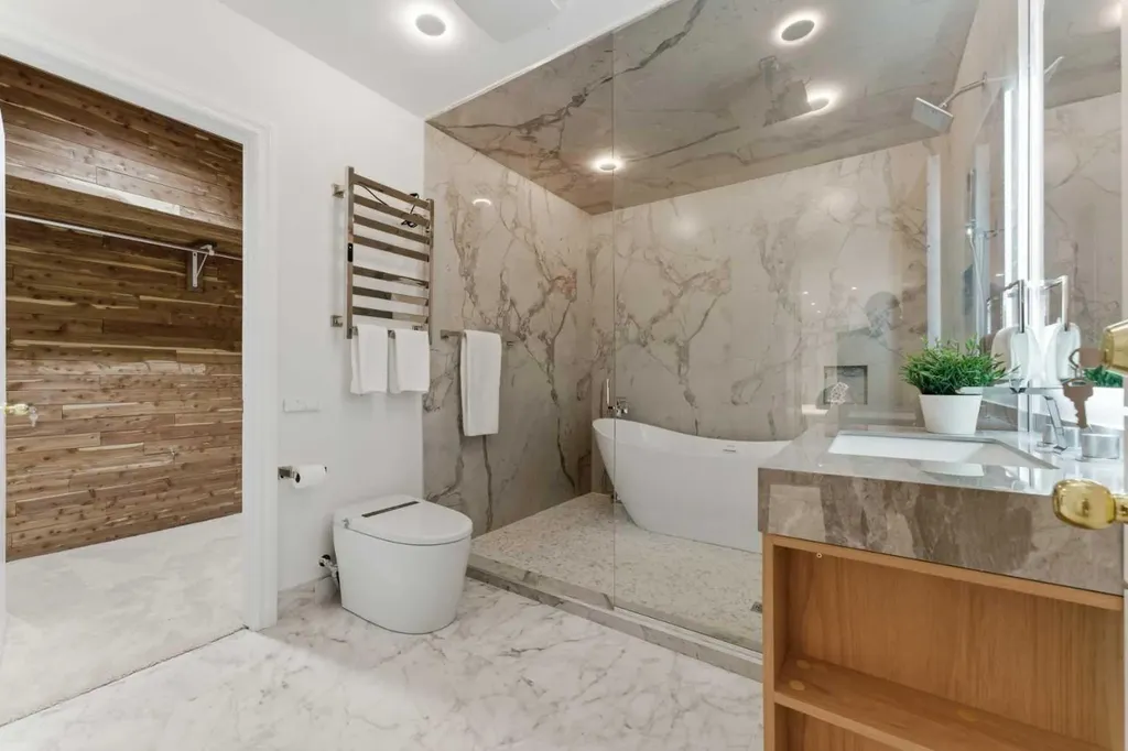 79 Bel-aire Place SW Calgary AB T2V 2C3